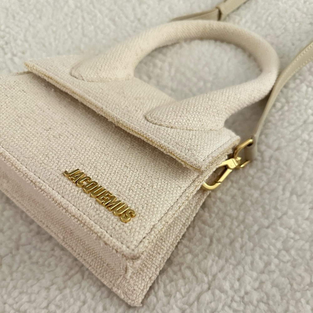 JACQUEMUS Chiquito Medium – Light Greige - Picture 7 of 14